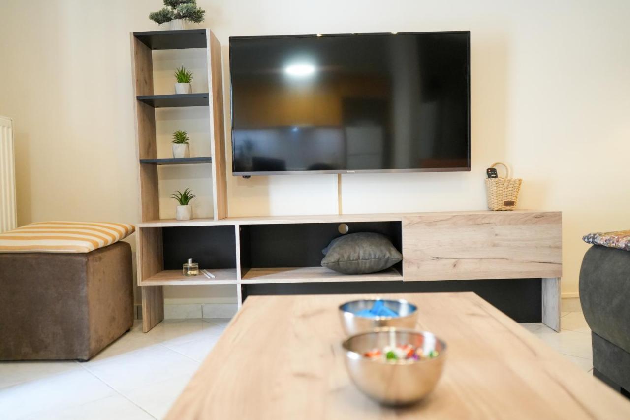 Stefanos Apartment *